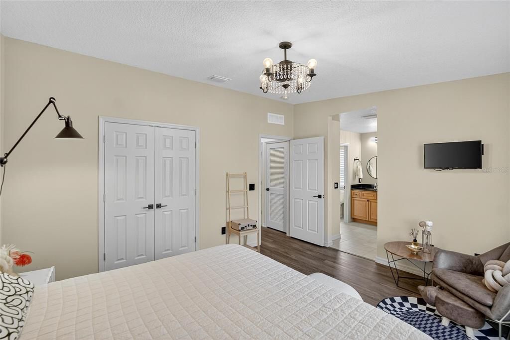 En Venta: $410,000 (3 camas, 2 baños, 1602 Pies cuadrados)