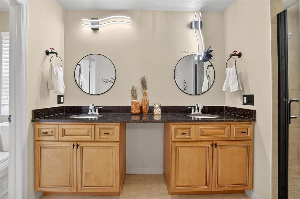 En Venta: $410,000 (3 camas, 2 baños, 1602 Pies cuadrados)