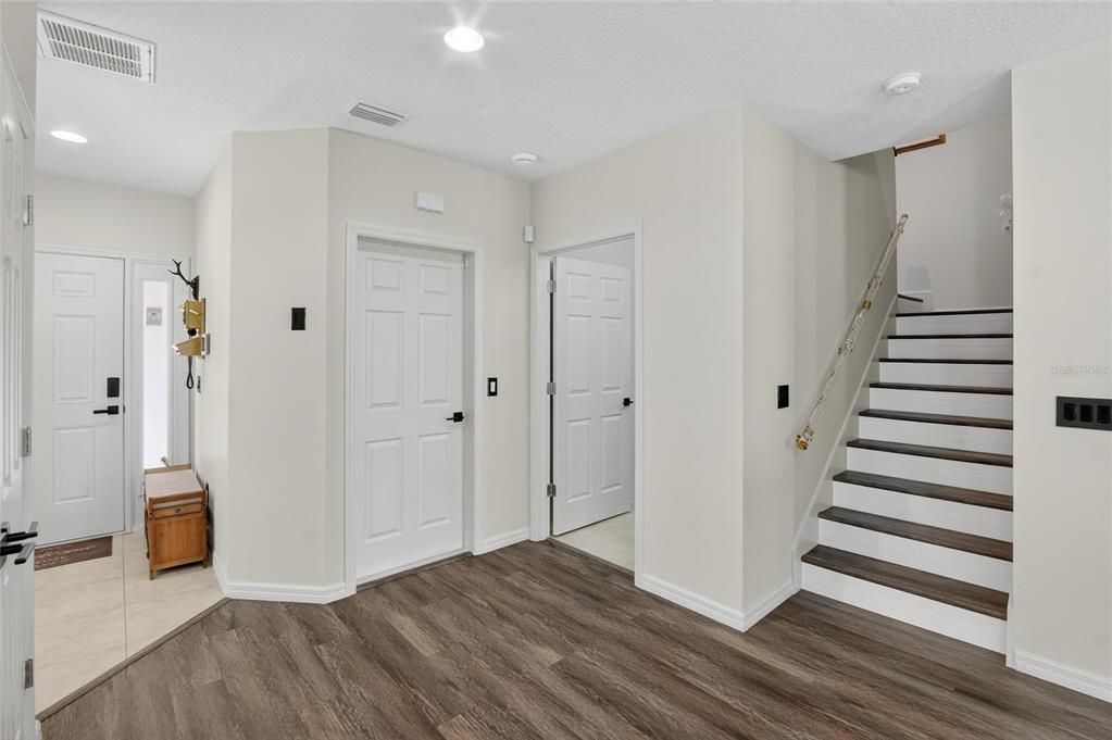 En Venta: $410,000 (3 camas, 2 baños, 1602 Pies cuadrados)