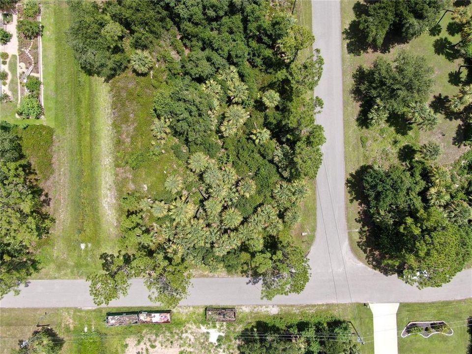 На продажу: $18,500 (0.24 acres)