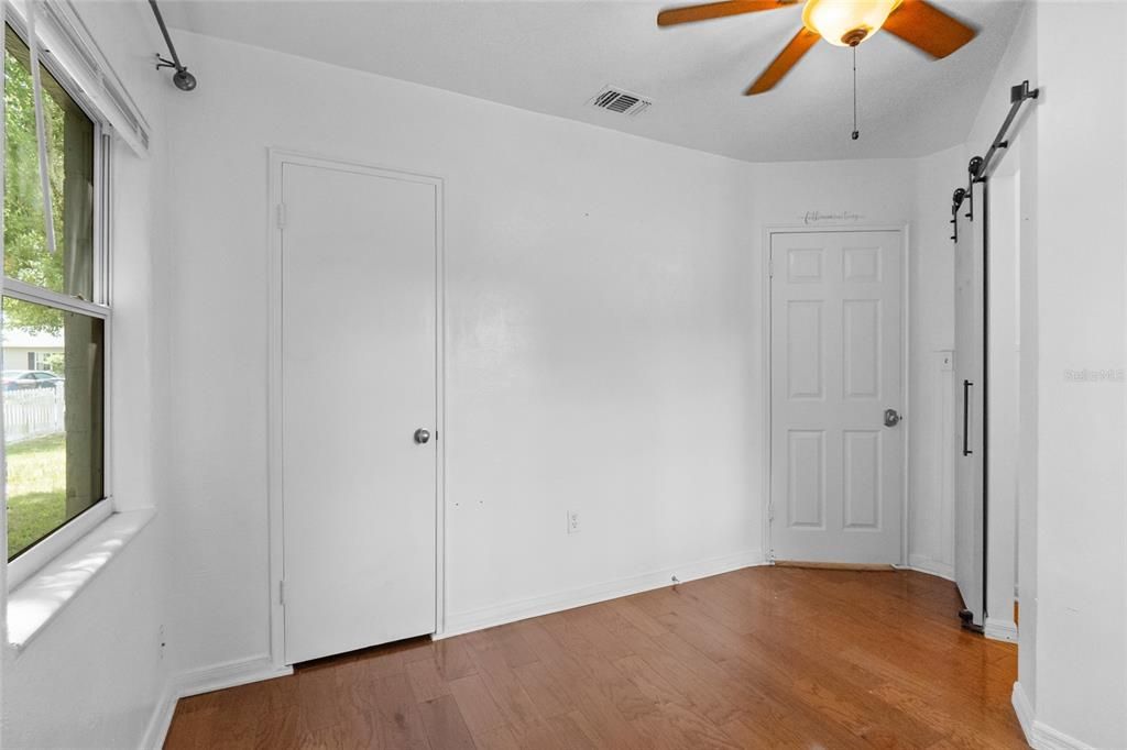 For Sale: $499,900 (4 beds, 2 baths, 1568 Square Feet)