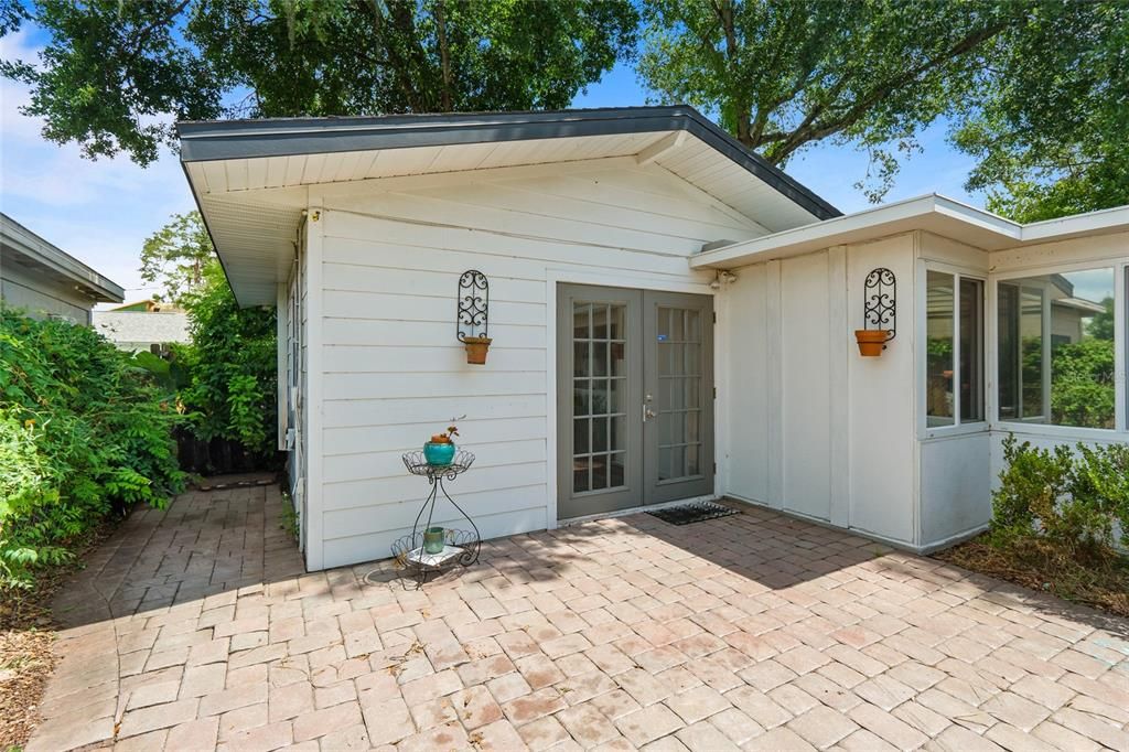 For Sale: $499,900 (4 beds, 2 baths, 1568 Square Feet)