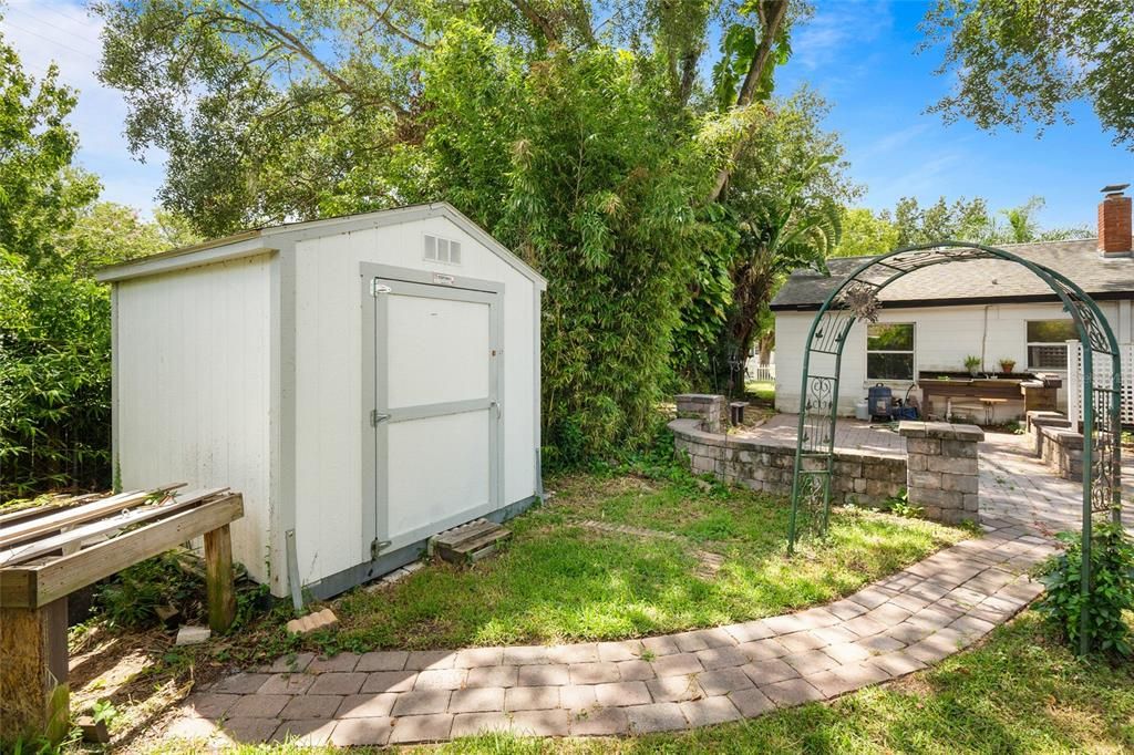 For Sale: $499,900 (4 beds, 2 baths, 1568 Square Feet)