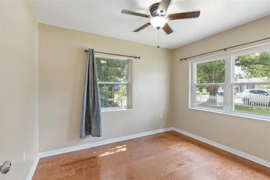 For Sale: $499,900 (4 beds, 2 baths, 1568 Square Feet)