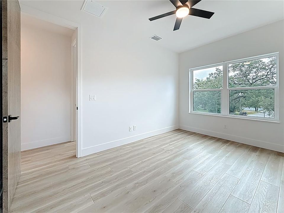 For Sale: $889,000 (3 beds, 2 baths, 1849 Square Feet)