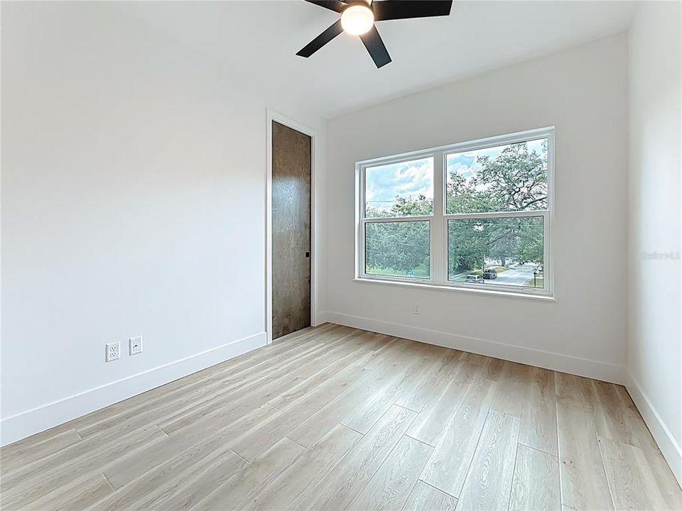 For Sale: $889,000 (3 beds, 2 baths, 1849 Square Feet)