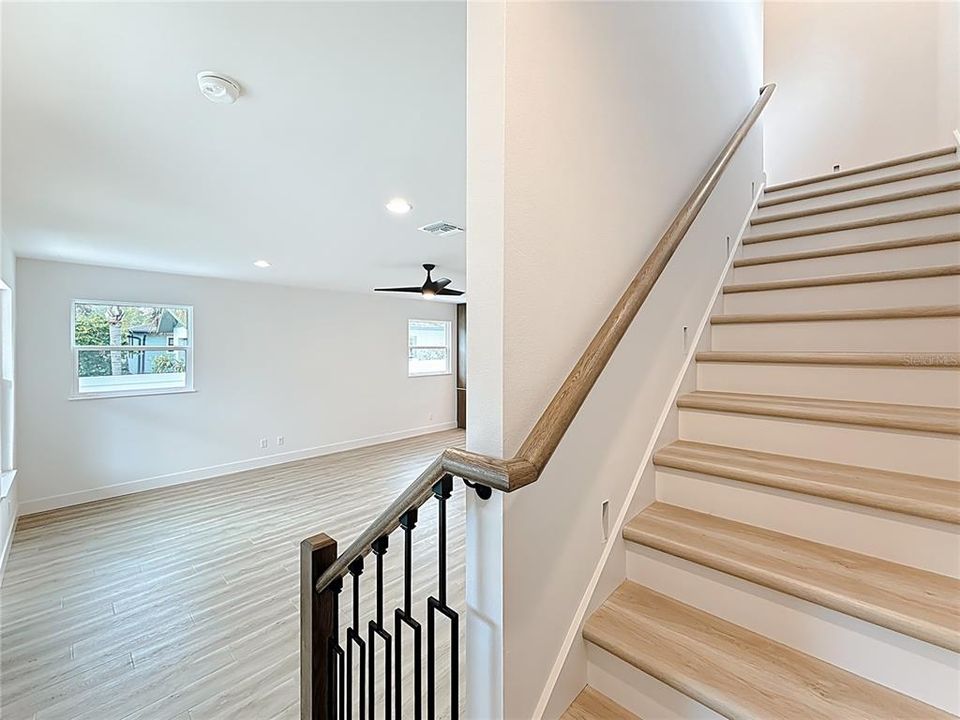 For Sale: $889,000 (3 beds, 2 baths, 1849 Square Feet)