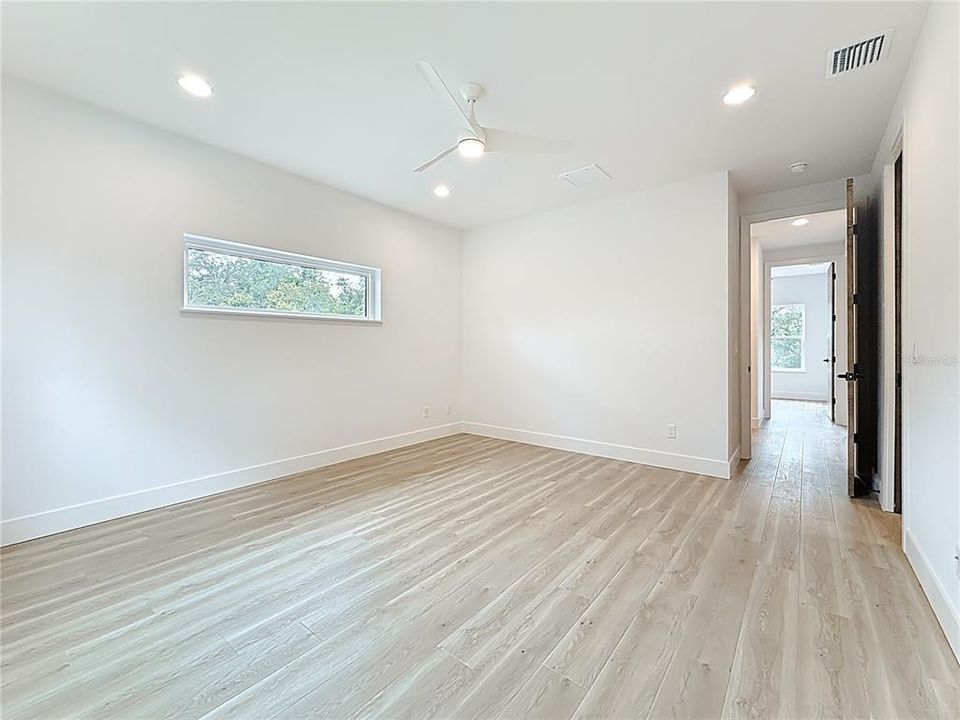 For Sale: $889,000 (3 beds, 2 baths, 1849 Square Feet)