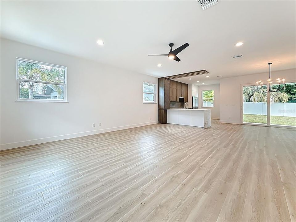 For Sale: $889,000 (3 beds, 2 baths, 1849 Square Feet)