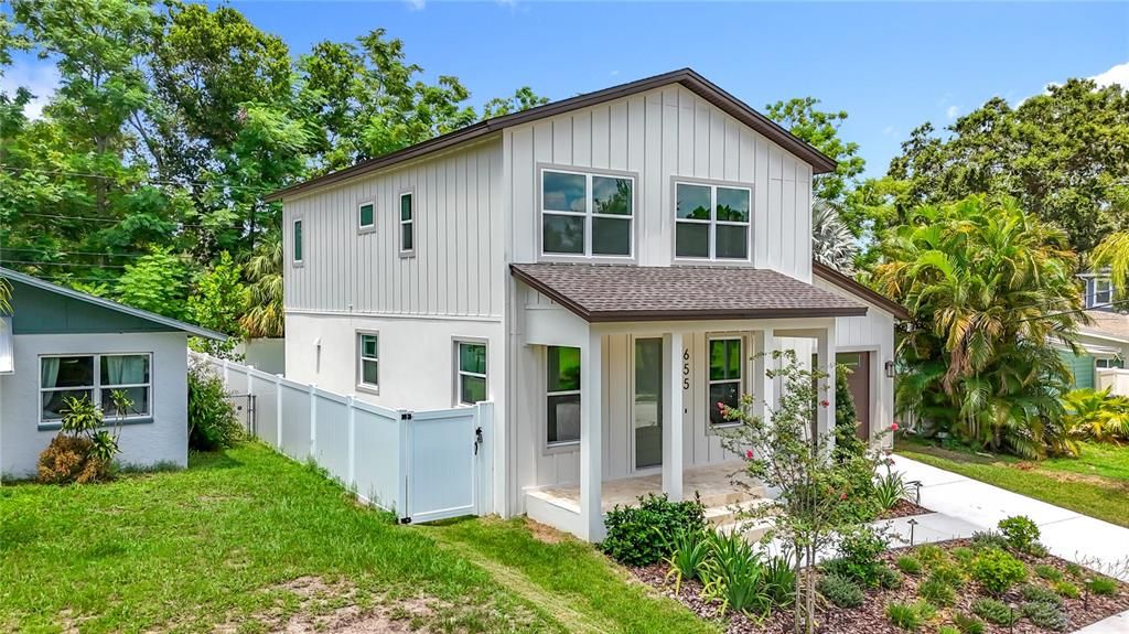 For Sale: $889,000 (3 beds, 2 baths, 1849 Square Feet)