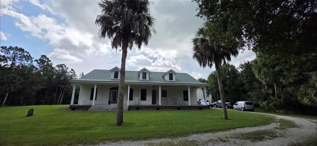 For Sale: $1,480,000 (4 beds, 3 baths, 2779 Square Feet)