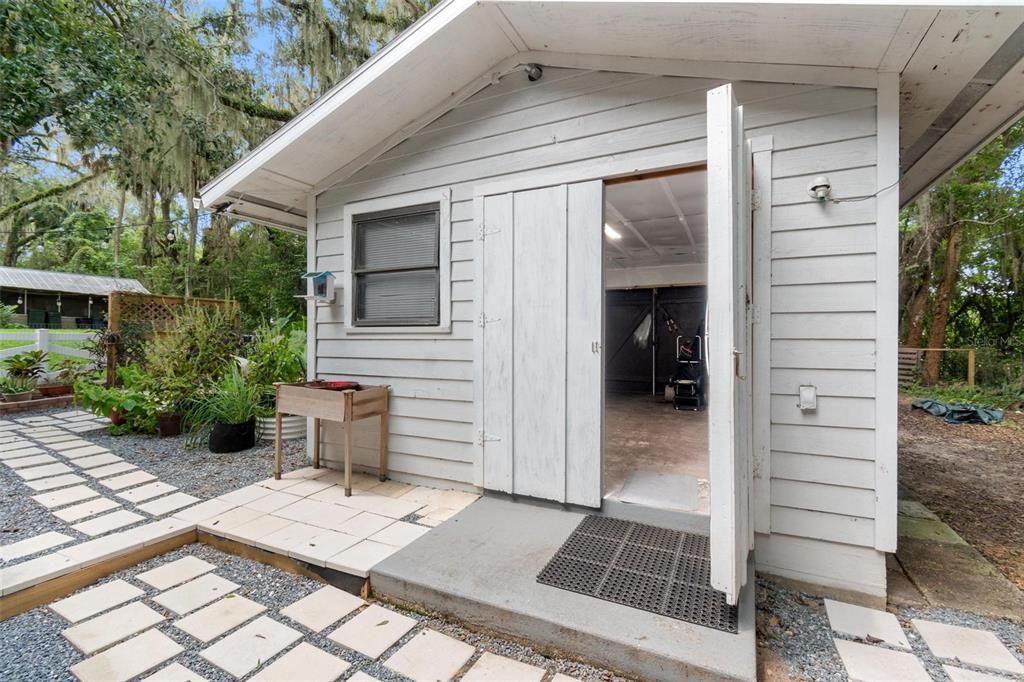 На продажу: $189,000 (2 спален, 2 ванн, 1155 Квадратных фут)