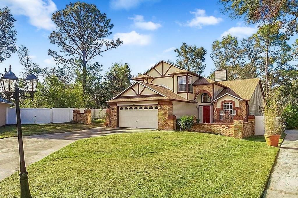 Под контрактом: $3,000 (3 спален, 2 ванн, 2120 Квадратных фут)