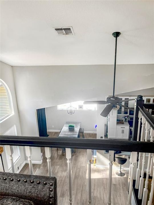 Под контрактом: $3,000 (3 спален, 2 ванн, 2120 Квадратных фут)