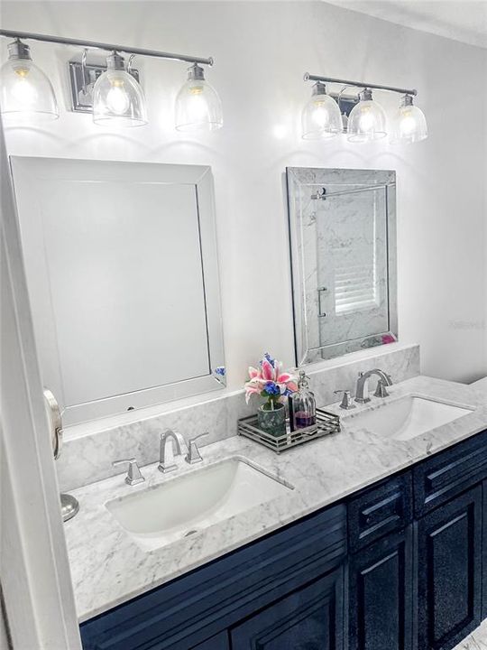 Под контрактом: $3,000 (3 спален, 2 ванн, 2120 Квадратных фут)