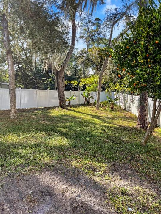 Под контрактом: $3,000 (3 спален, 2 ванн, 2120 Квадратных фут)