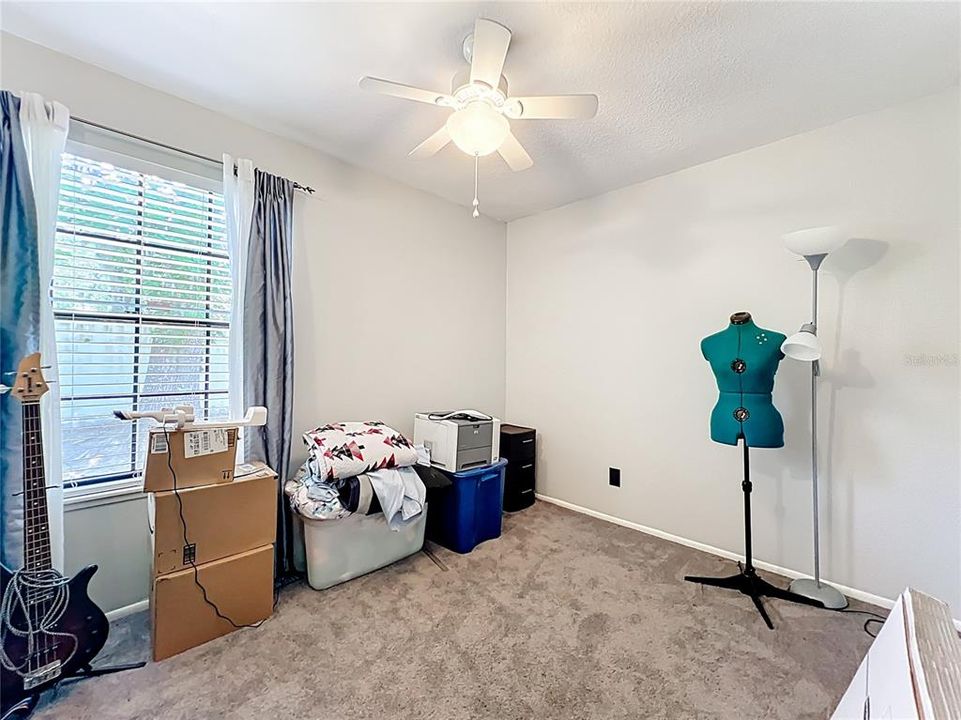 For Sale: $169,900 (3 beds, 2 baths, 1078 Square Feet)