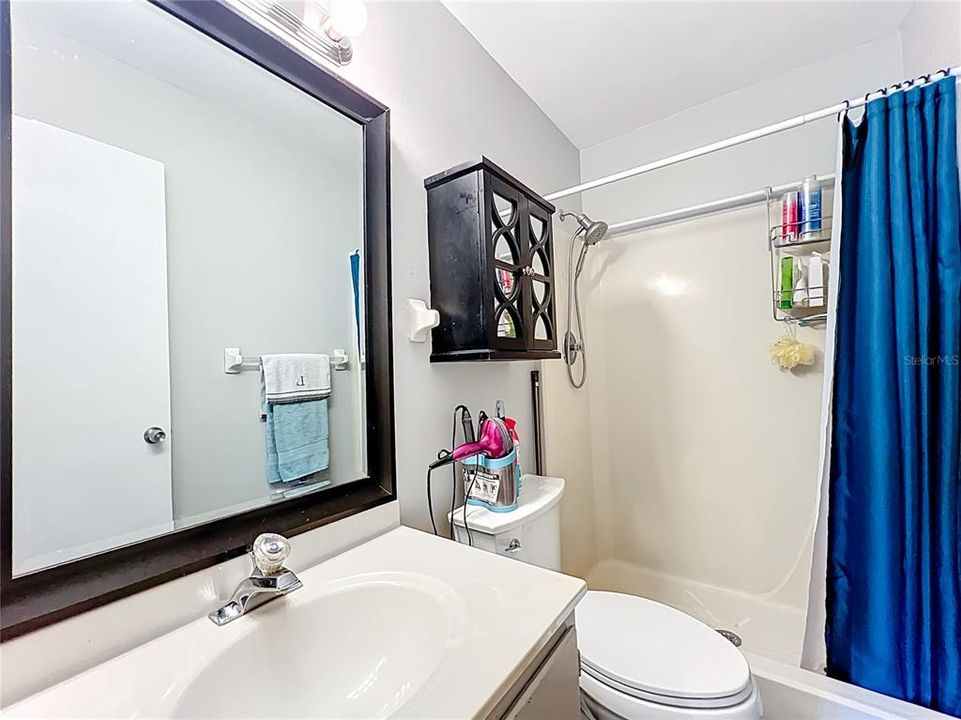 For Sale: $169,900 (3 beds, 2 baths, 1078 Square Feet)