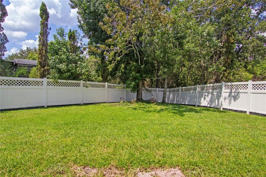 Active With Contract: $3,200 (5 beds, 3 baths, 2795 Square Feet)