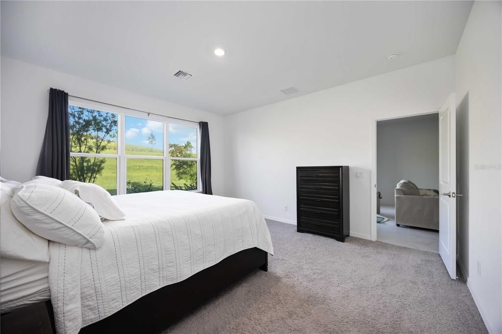 Active With Contract: $610,000 (4 beds, 3 baths, 2931 Square Feet)