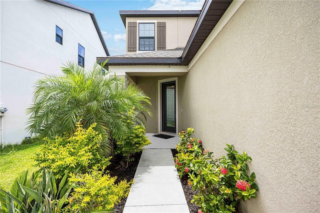 Active With Contract: $610,000 (4 beds, 3 baths, 2931 Square Feet)