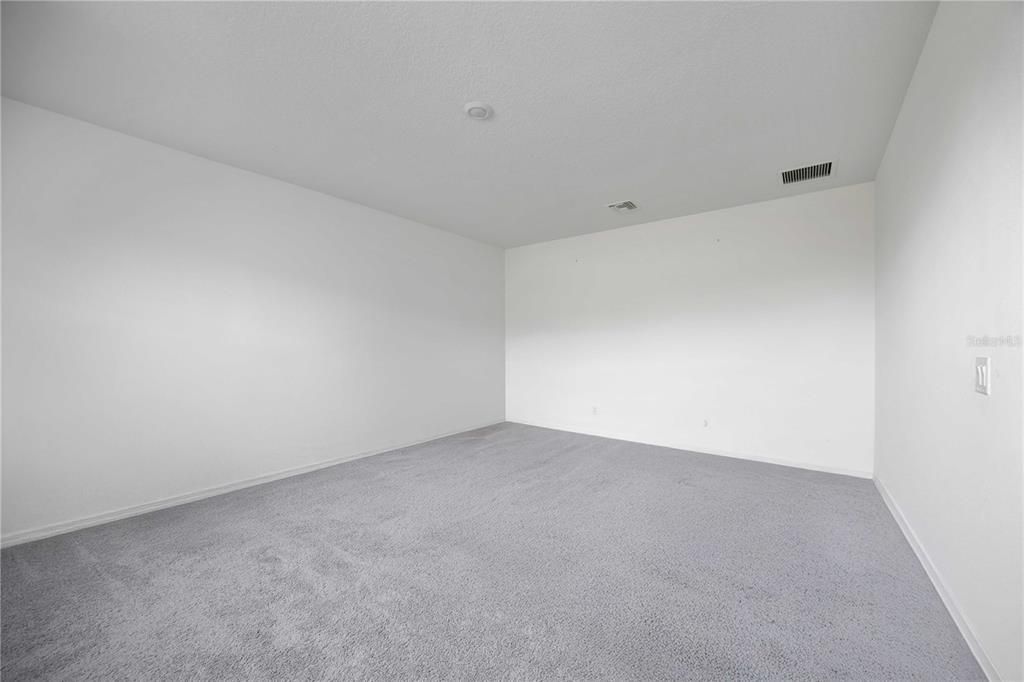 Active With Contract: $610,000 (4 beds, 3 baths, 2931 Square Feet)