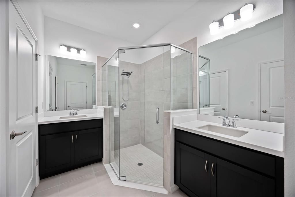 Active With Contract: $610,000 (4 beds, 3 baths, 2931 Square Feet)