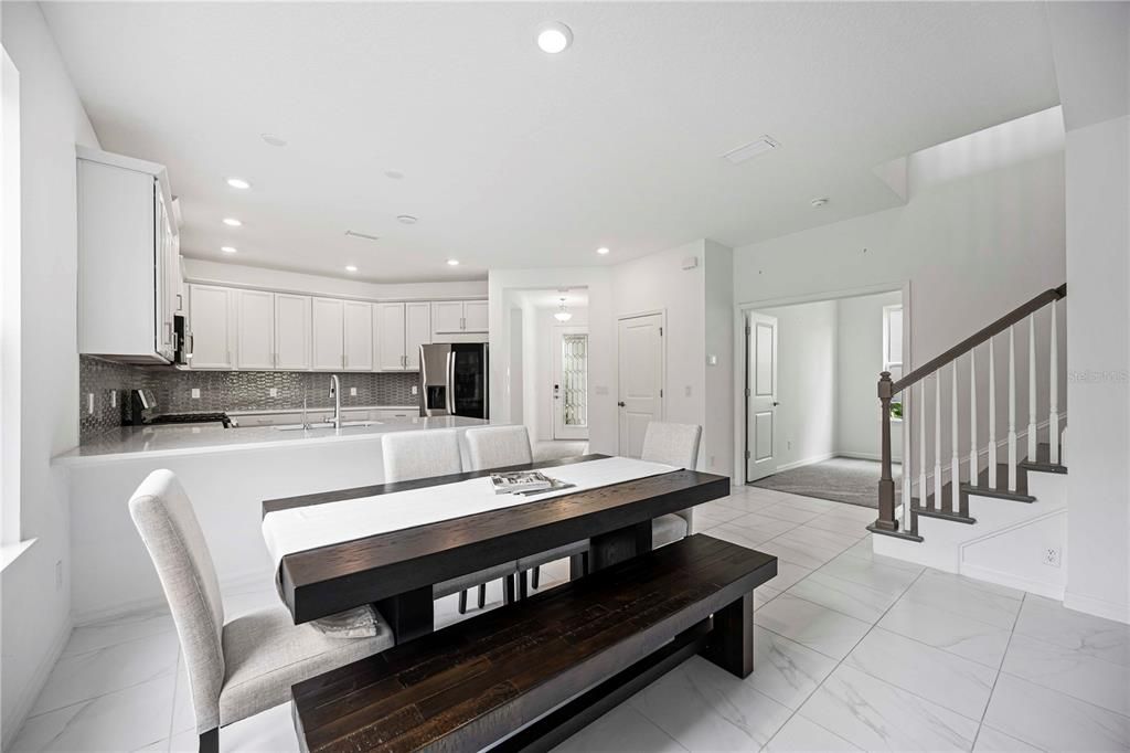 Active With Contract: $610,000 (4 beds, 3 baths, 2931 Square Feet)