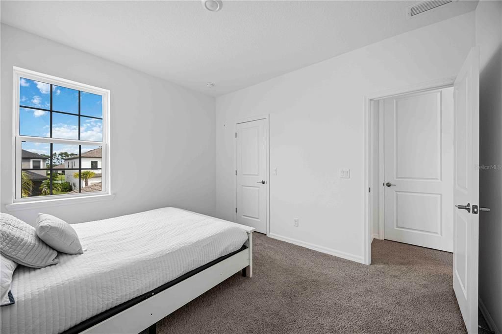 Active With Contract: $610,000 (4 beds, 3 baths, 2931 Square Feet)