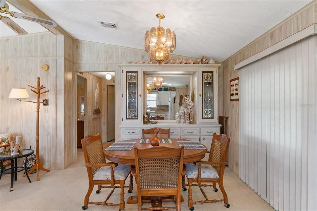 Activo con contrato: $89,000 (2 camas, 2 baños, 1013 Pies cuadrados)