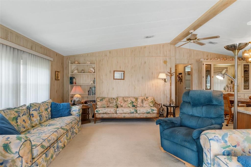 Activo con contrato: $89,000 (2 camas, 2 baños, 1013 Pies cuadrados)