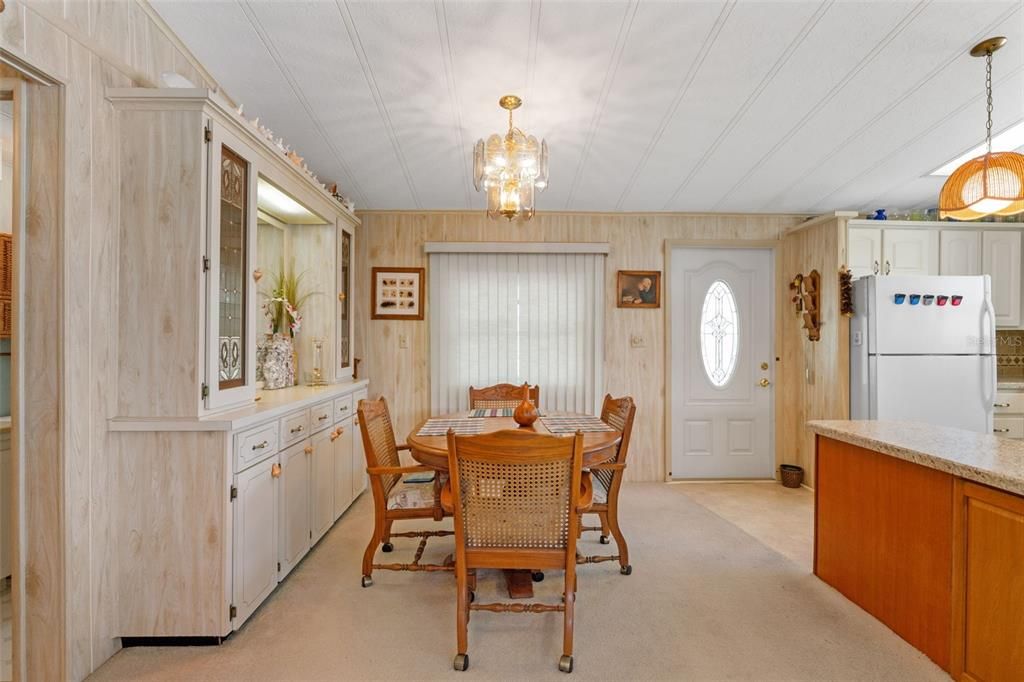 Activo con contrato: $89,000 (2 camas, 2 baños, 1013 Pies cuadrados)