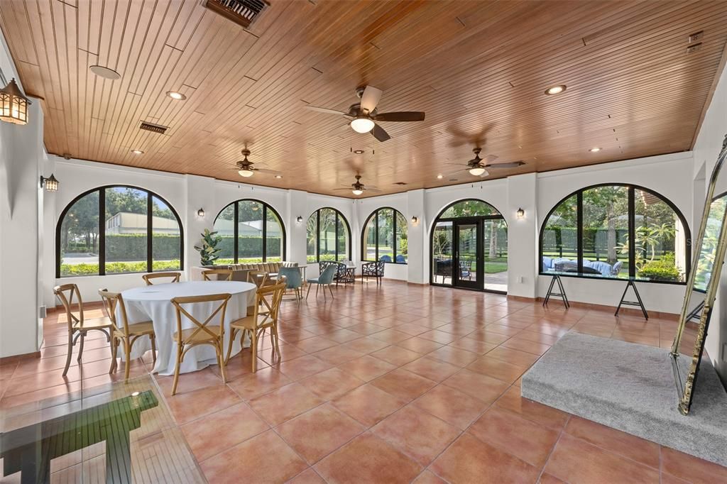 На продажу: $22,900,000 (0 спален, 0 ванн, 31550 Квадратных фут)