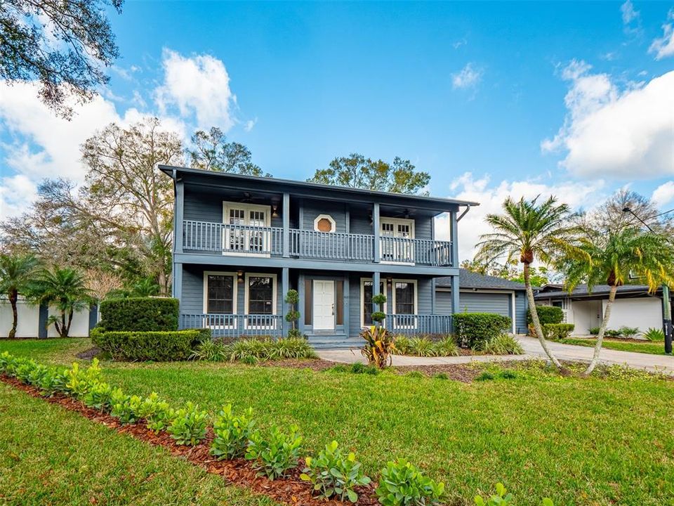 合同活跃: $5,000 (4 贝兹, 2 浴室, 2704 平方英尺)