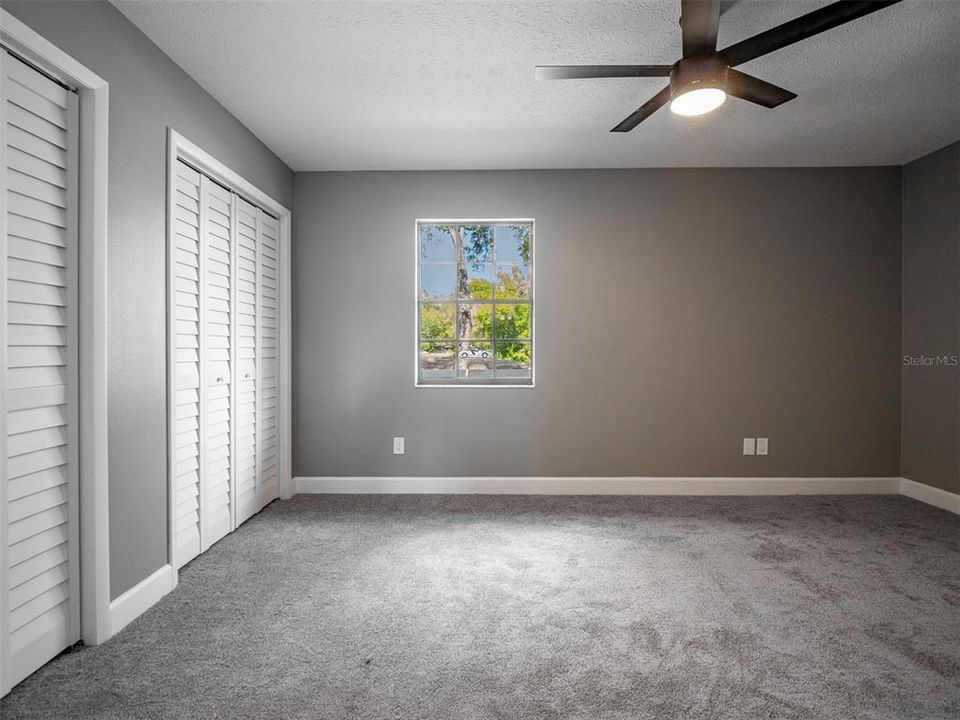 合同活跃: $5,000 (4 贝兹, 2 浴室, 2704 平方英尺)