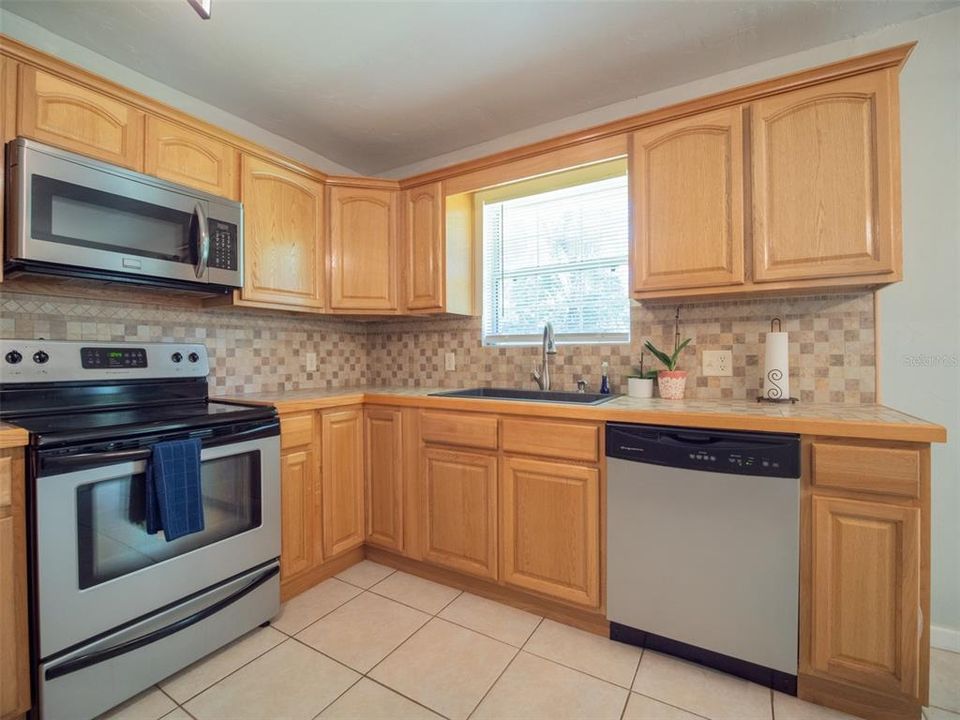 En Venta: $262,900 (3 camas, 2 baños, 1528 Pies cuadrados)