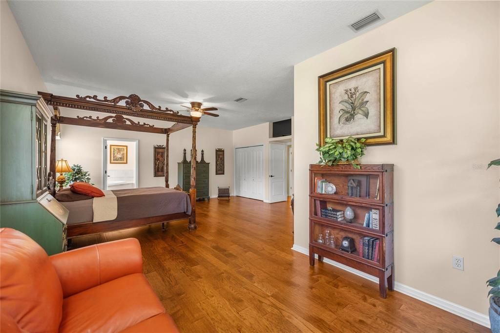 待售: $745,000 (4 贝兹, 4 浴室, 3562 平方英尺)