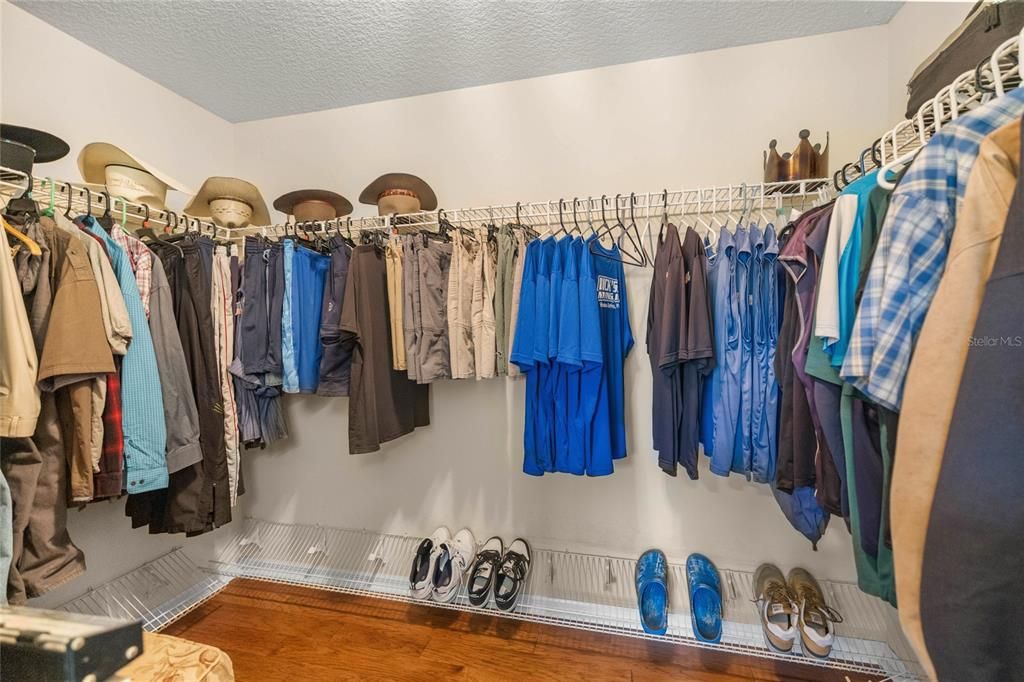 待售: $745,000 (4 贝兹, 4 浴室, 3562 平方英尺)