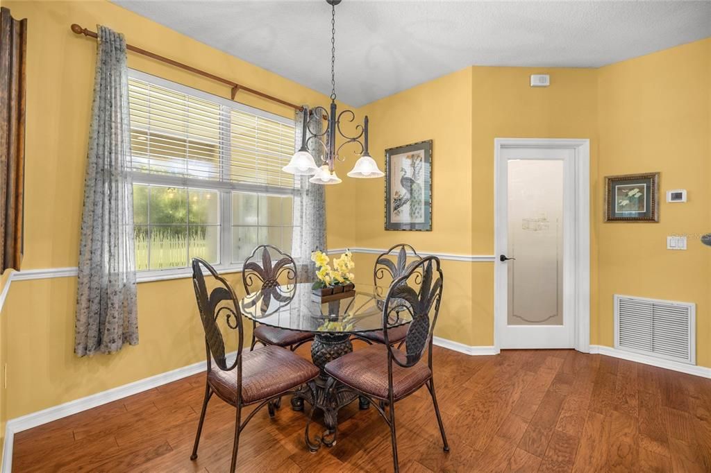 待售: $745,000 (4 贝兹, 4 浴室, 3562 平方英尺)