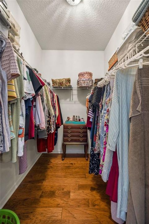 待售: $745,000 (4 贝兹, 4 浴室, 3562 平方英尺)