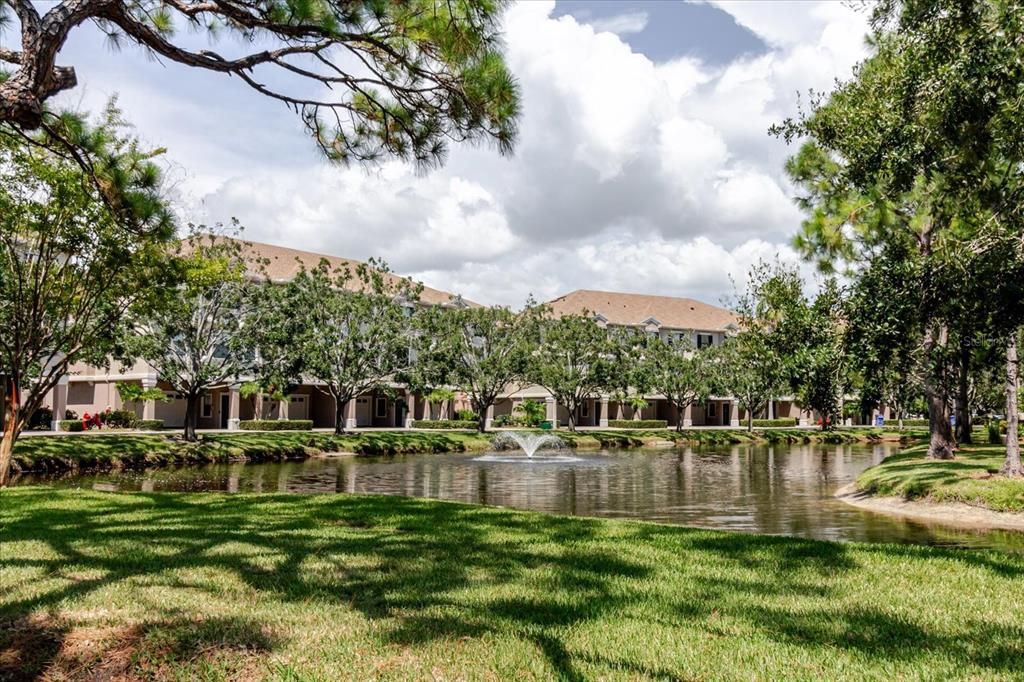 Active With Contract: $185,000 (2 beds, 1 baths, 930 Square Feet)