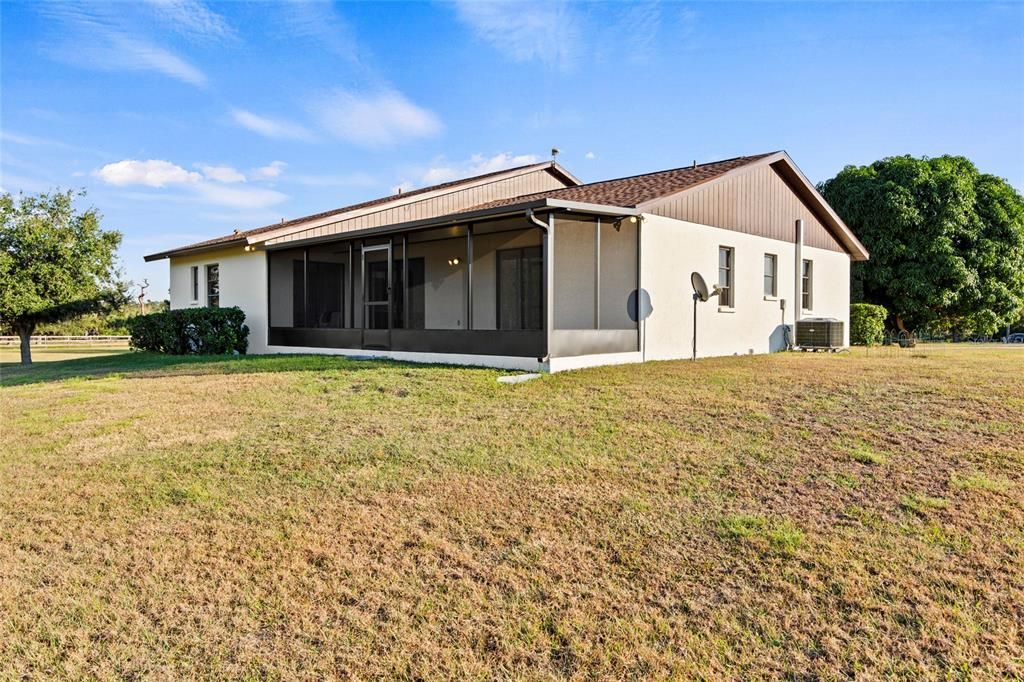 For Sale: $774,900 (4 beds, 3 baths, 1819 Square Feet)