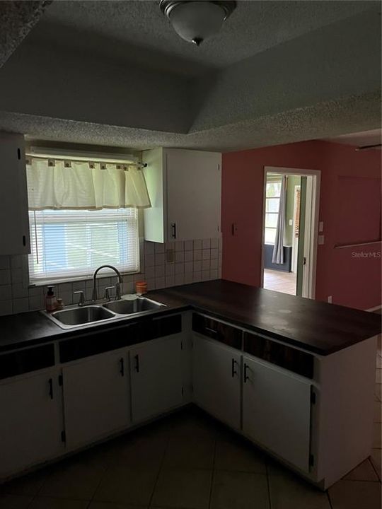 For Sale: $399,000 (3 beds, 2 baths, 1784 Square Feet)