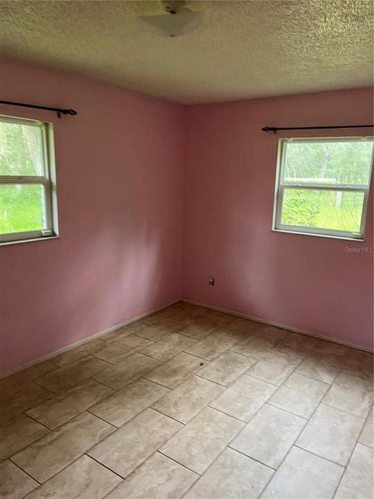 For Sale: $399,000 (3 beds, 2 baths, 1784 Square Feet)