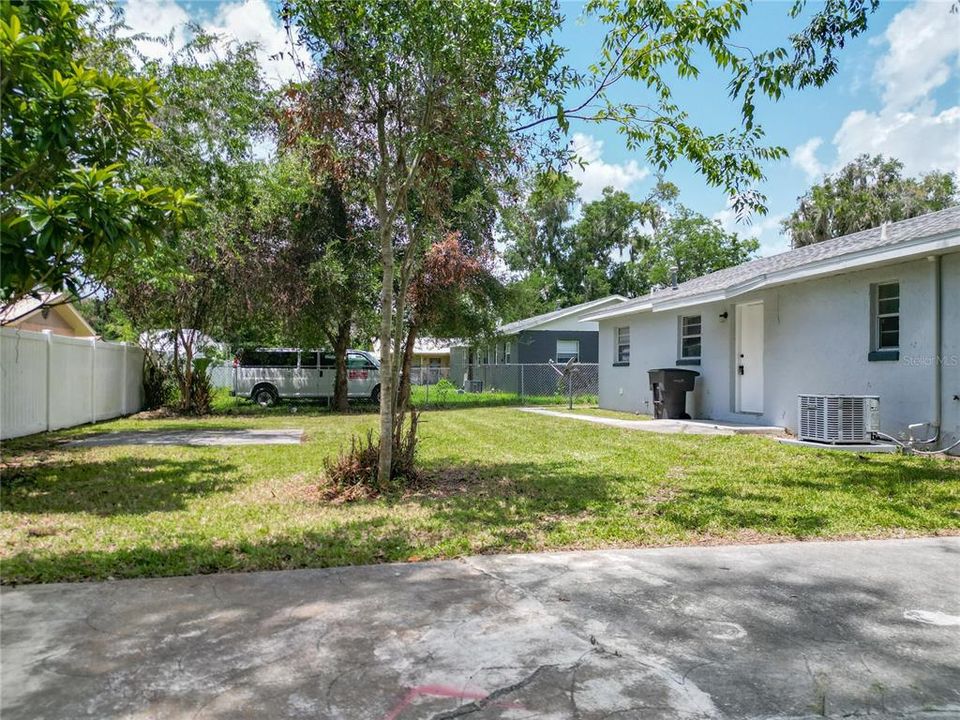 合同活跃: $189,500 (3 贝兹, 2 浴室, 1404 平方英尺)