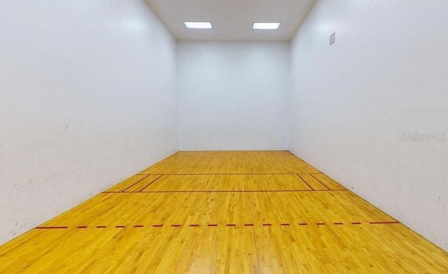 For Rent: $1,650 (2 beds, 2 baths, 1044 Square Feet)