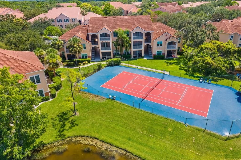 For Sale: $165,000 (1 beds, 1 baths, 759 Square Feet)