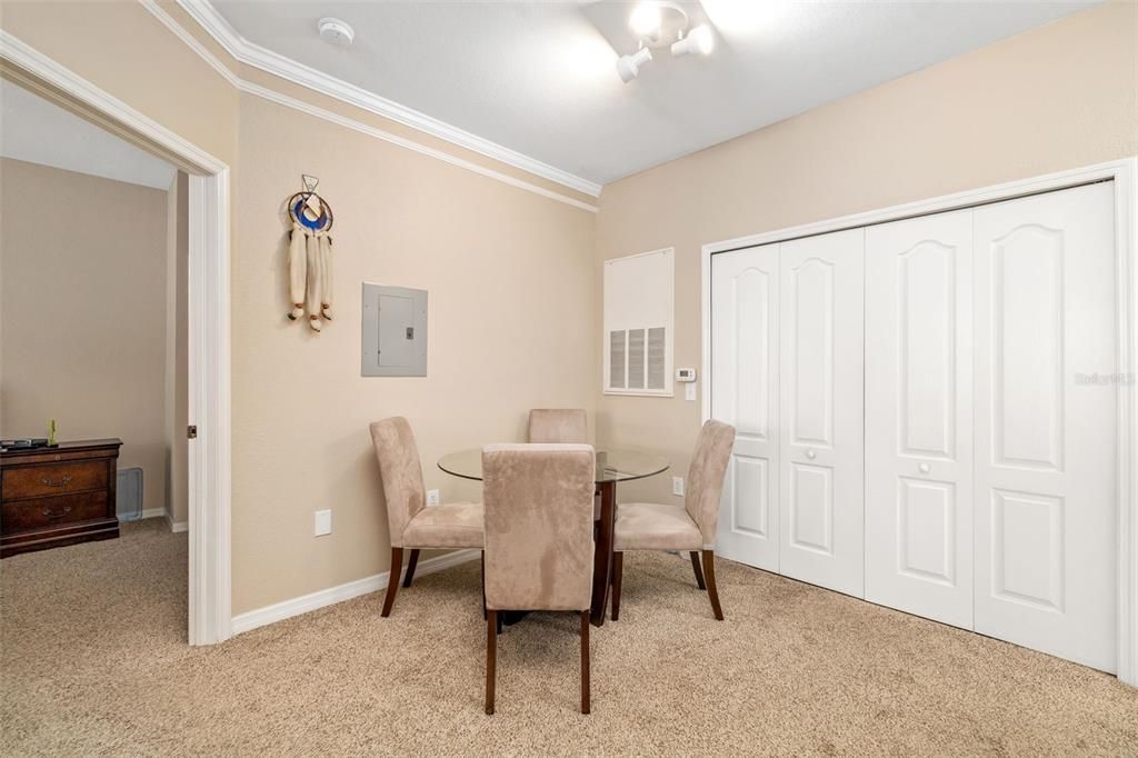 For Sale: $165,000 (1 beds, 1 baths, 759 Square Feet)