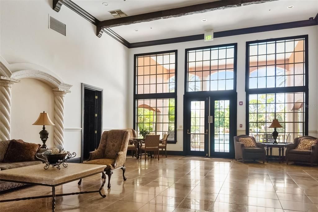 For Sale: $165,000 (1 beds, 1 baths, 759 Square Feet)