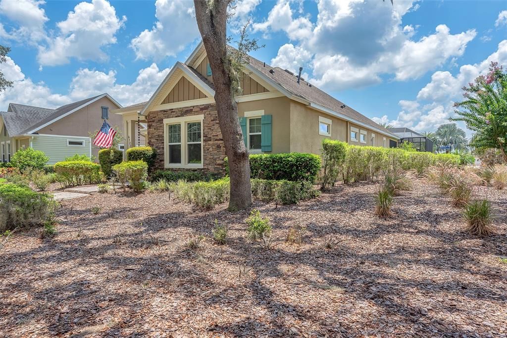 For Sale: $649,000 (2 beds, 2 baths, 2670 Square Feet)